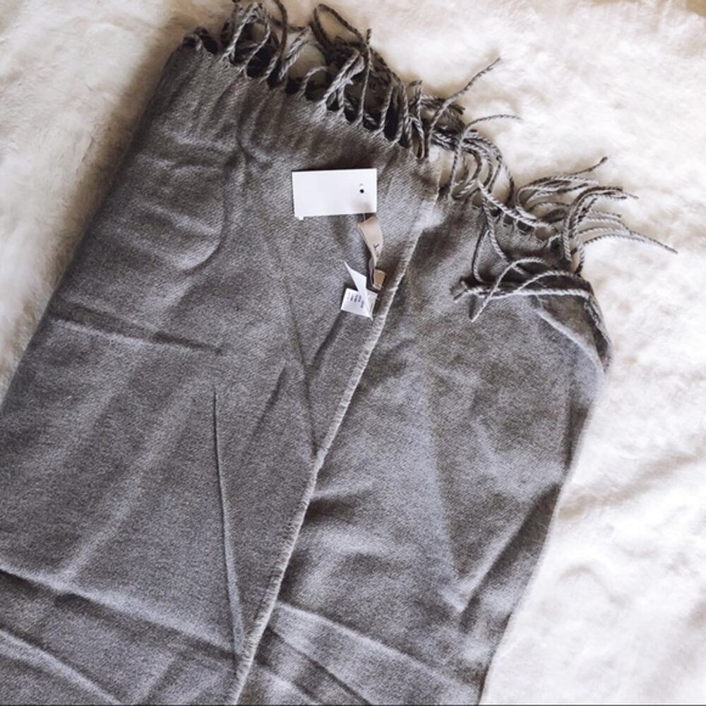LOFT Light Gray Melange Scarf - Picture 3 of 7